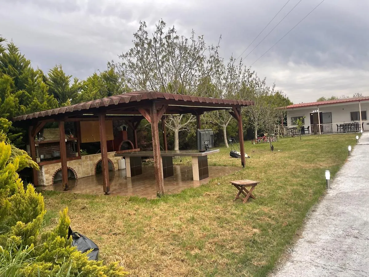 Ferienhaus Lion Village Skála Foúrkas